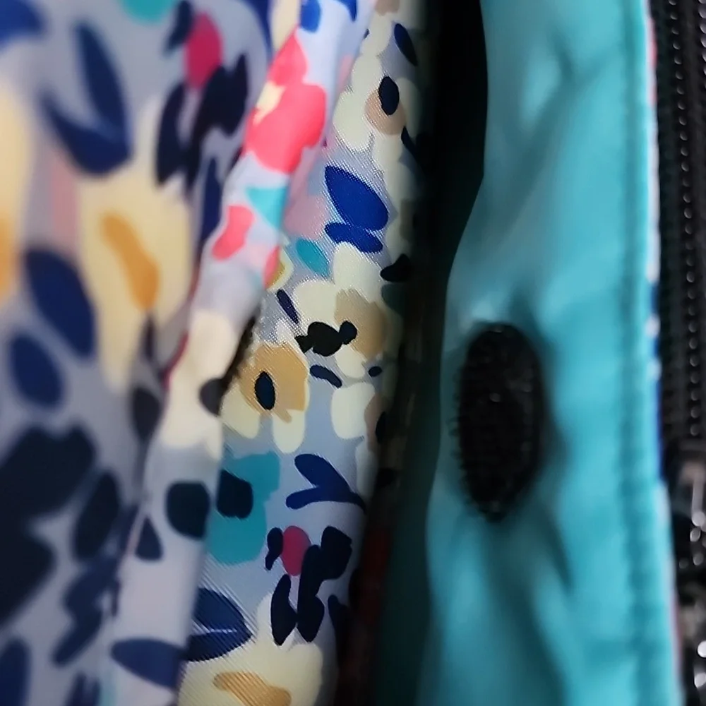 Lug Trolley Womems Gray Multo Floral Travel Bag  Preowned - Picture 8 of 14